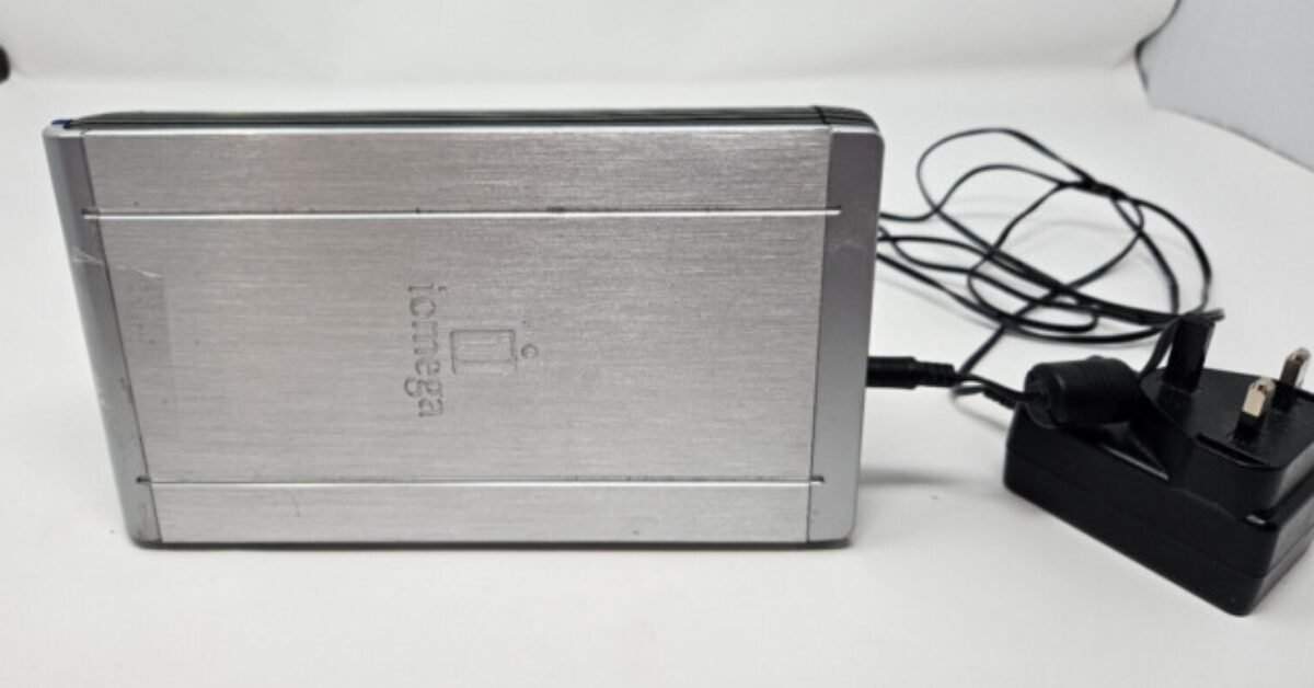 Key Features of the Iomega External Hard Drive LDHD-UP2 WLai02208B