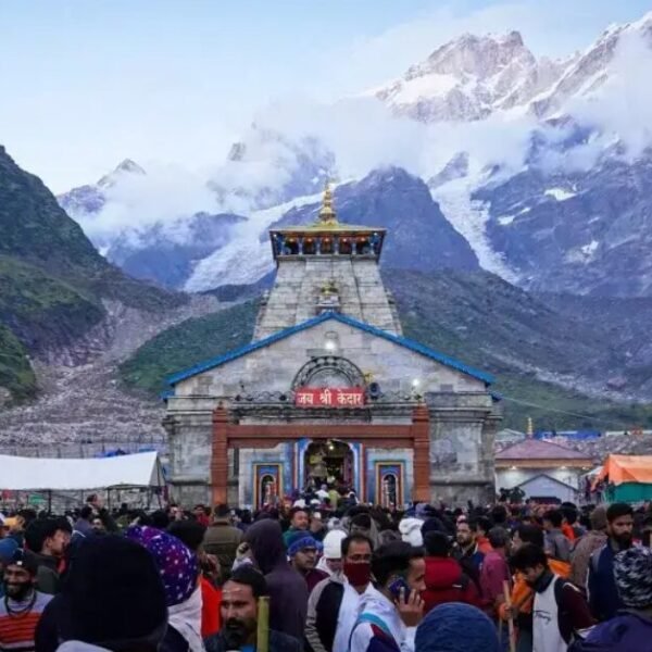 How to Choose the Best Chardham Yatra Package for Your Family