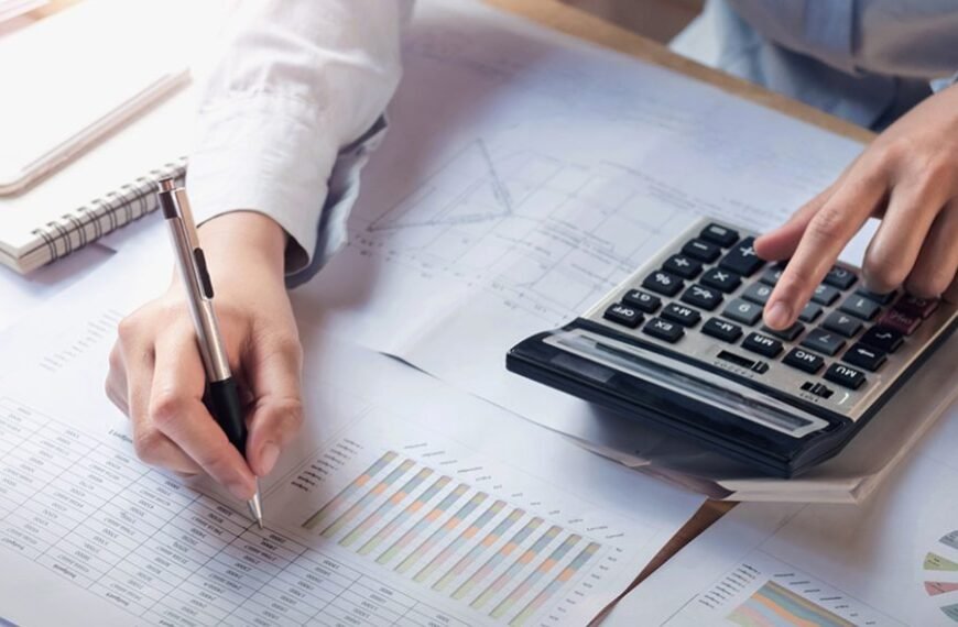 A Practical Cash-Flow Playbook for Small Businesses